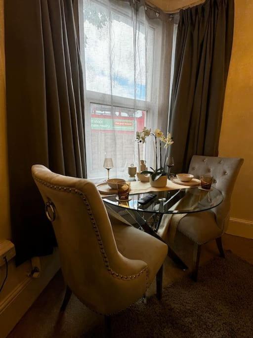 Ferienwohnung Entire 1Bed Stratford Westfield London Exterior foto